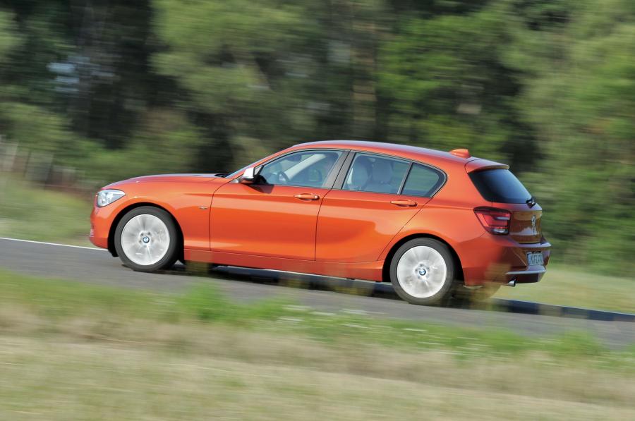  BMW 120d Urban Line 2011 года  (фото 96 из 193)